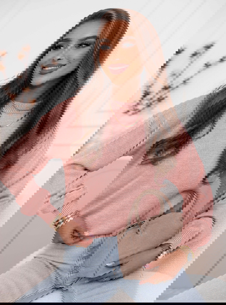 Pudrowy sweter oversize Dorcella