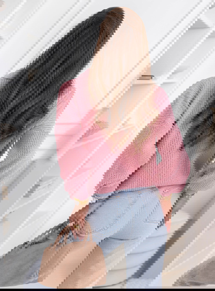 Pudrowy sweter z kołnierzykiem Elvinia