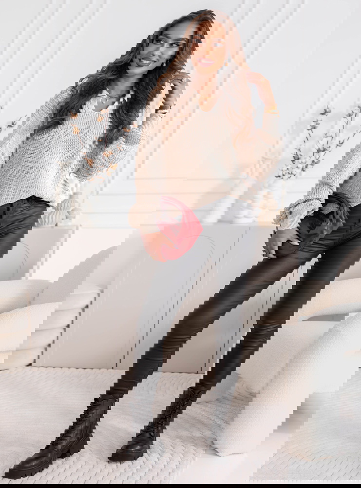 Beżowy sweter z kołnierzykiem Elvinia