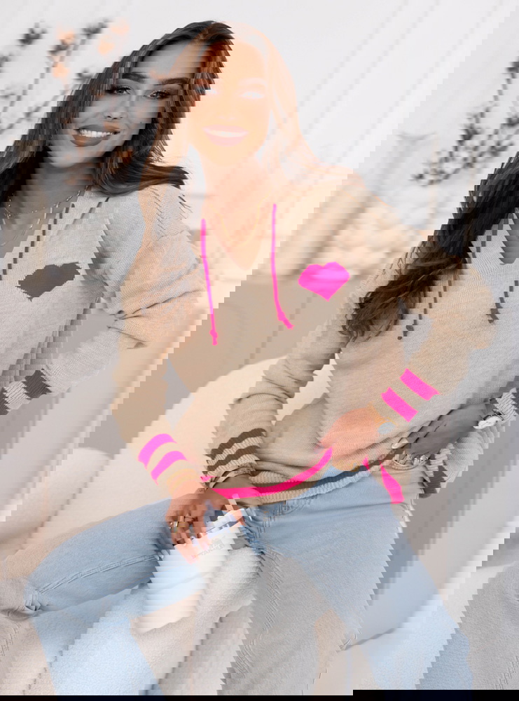 Beżowy sweter z kapturem Chelae