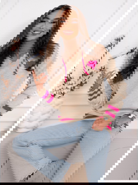 Beżowy sweter z kapturem... 2