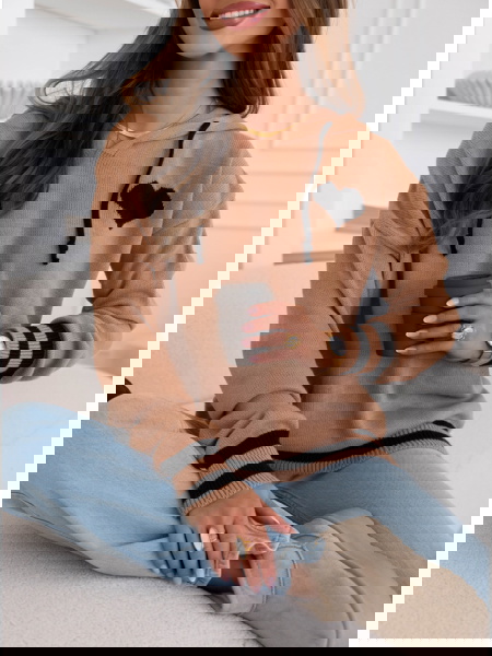 Sweter z kapturem Chelae -...