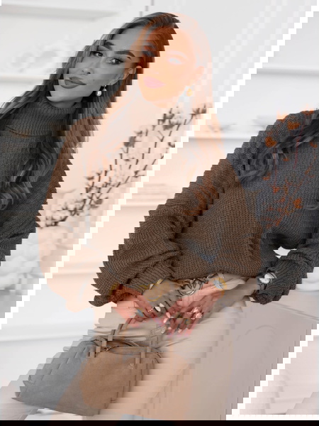 Czekoladowy sweter z golfem... 2