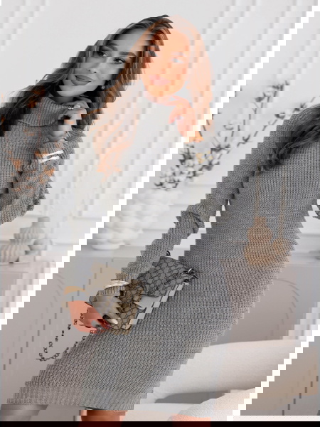 Szara sukienka swetrowa z... 2