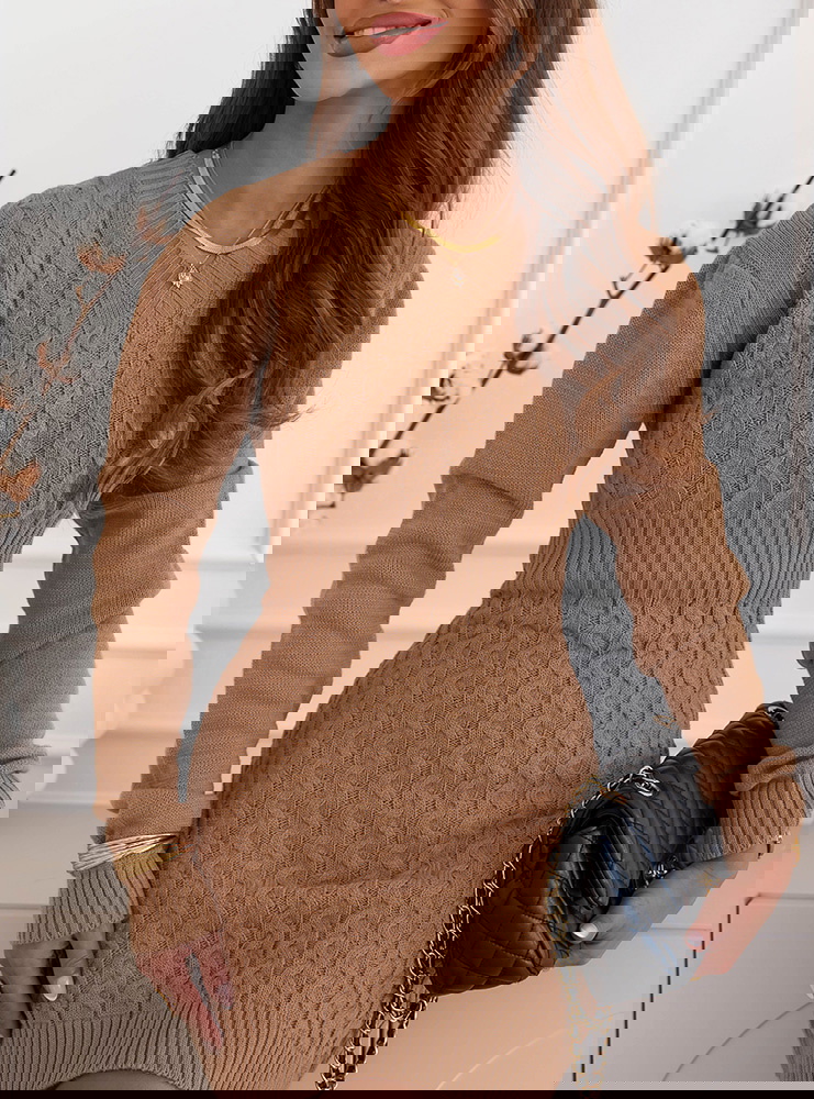 Sukienka swetrowa z warkoczowymi...