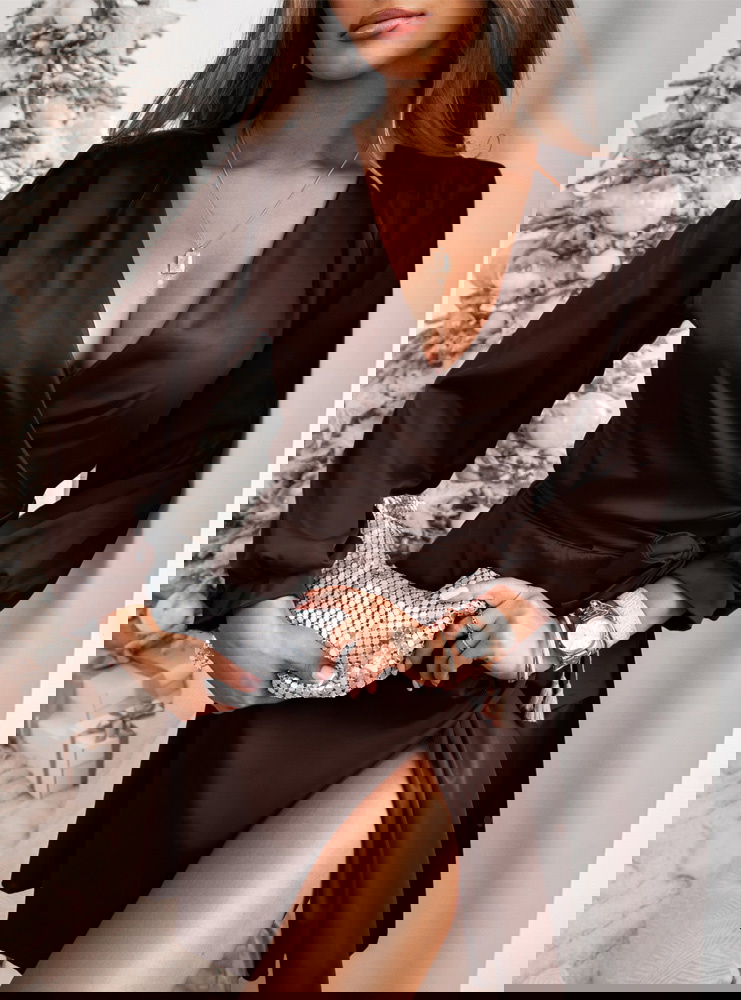 Czekoladowa satynowa sukienka...