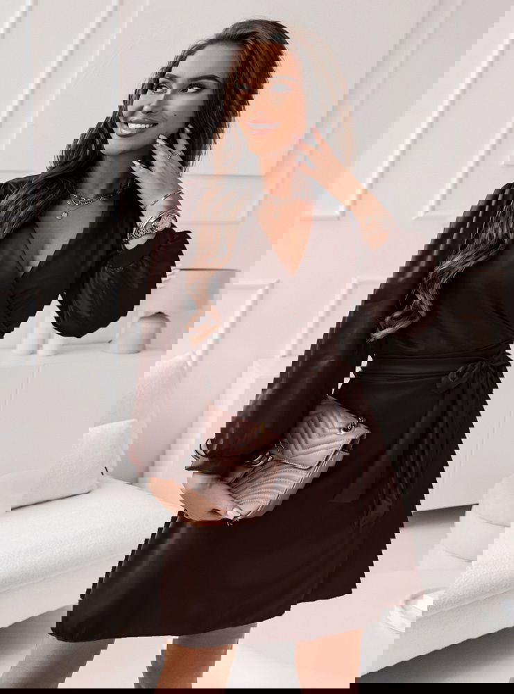 Czekoladowa satynowa sukienka...