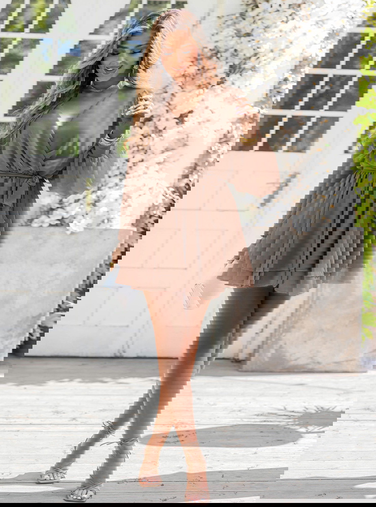 Szyfonowa sukienka mini z...