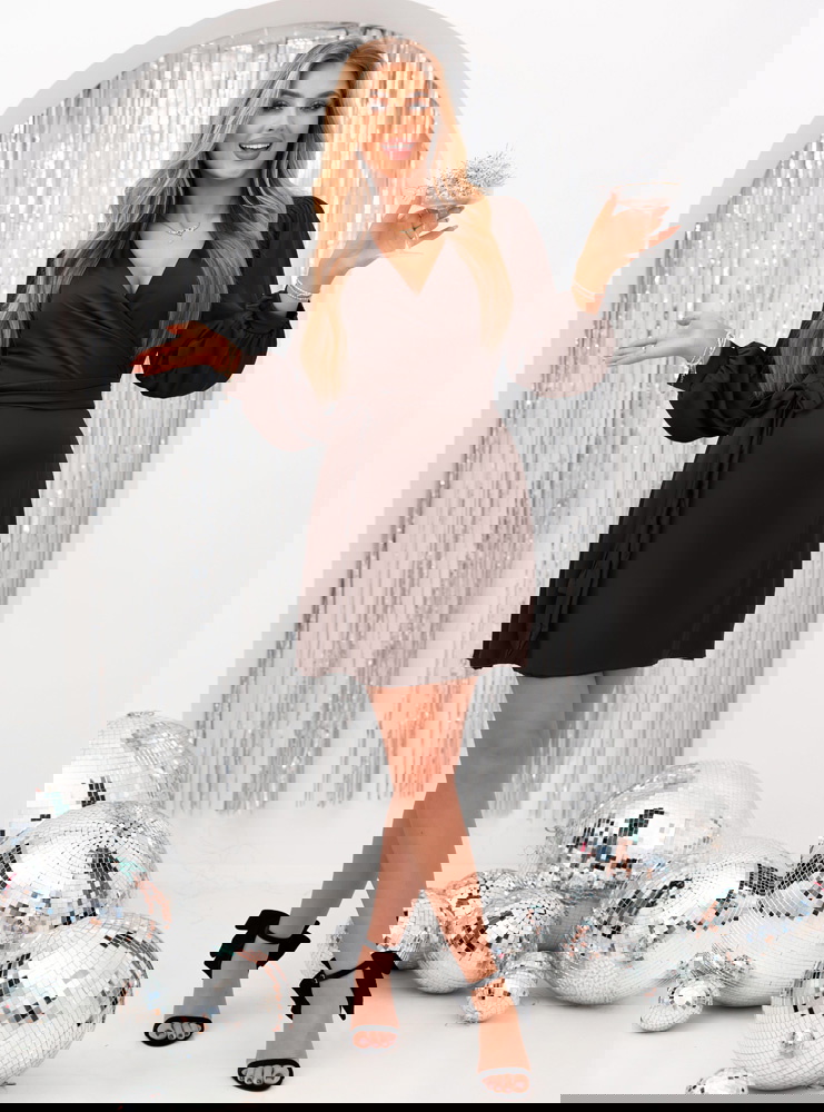 Czekoladowa satynowa sukienka...