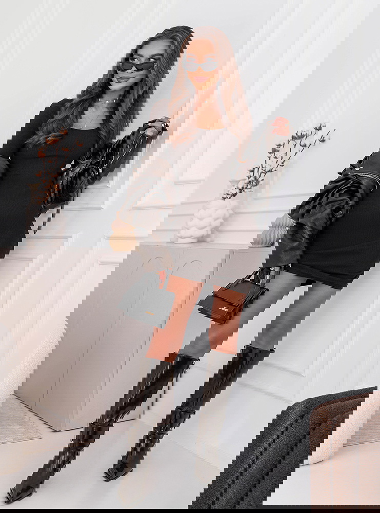 Czekoladowa prążkowana dopasowana...