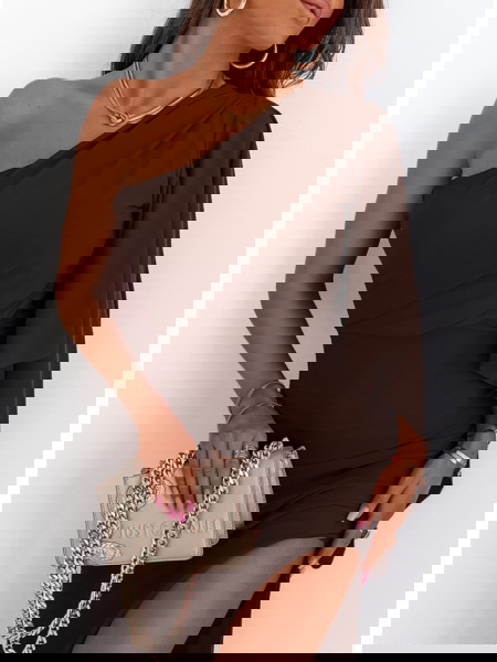 Czekoladowa sukienka na... 2