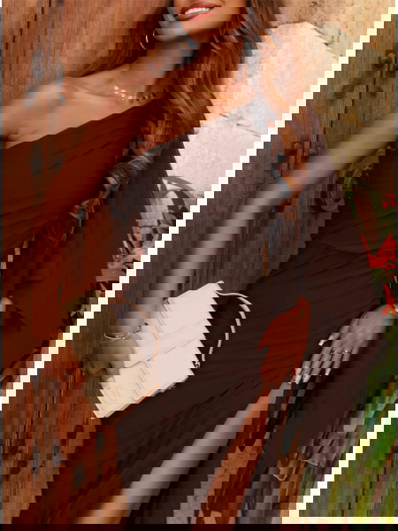 Czekoladowa sukienka na...