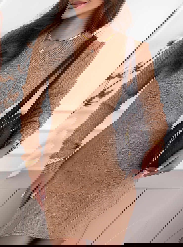 Sukienka swetrowa z warkoczowymi...