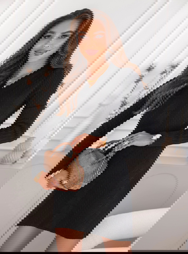 Czarna sukienka swetrowa z...