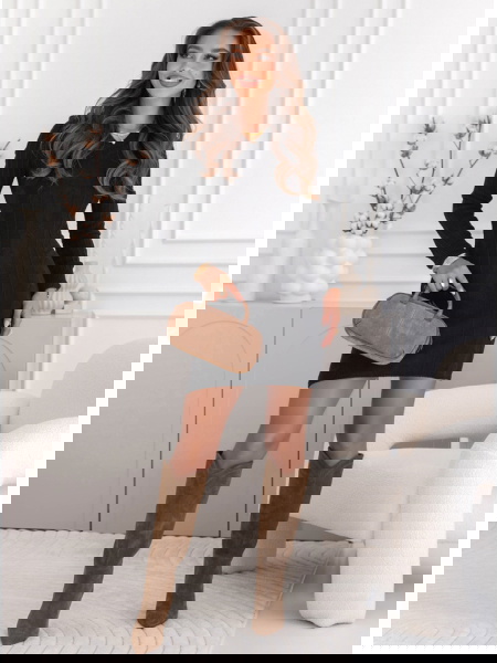 Czarna sukienka swetrowa z...