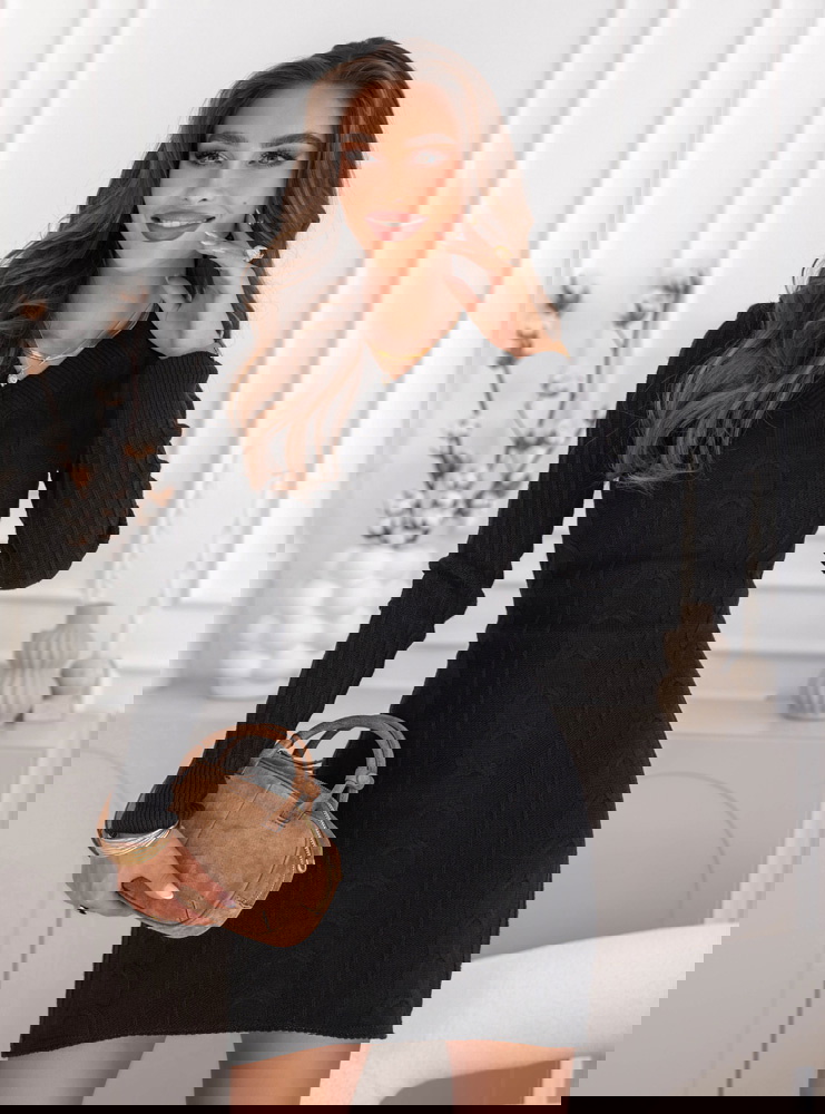 Czarna sukienka swetrowa z...