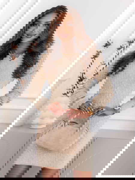 Beżowa sukienka swetrowa z...