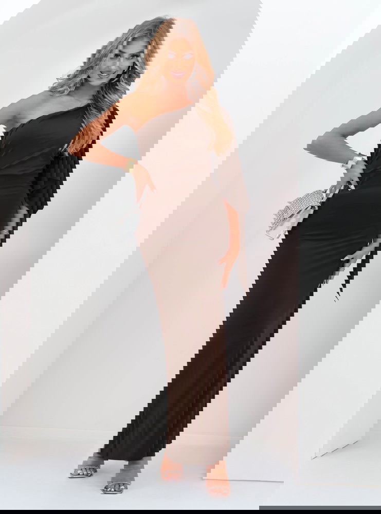 Czekoladowa sukienka na jedno ramię z...