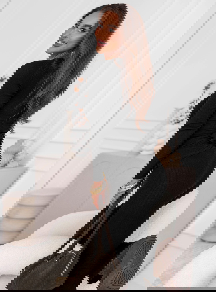 Czarny prążkowany komplet bluzka z...