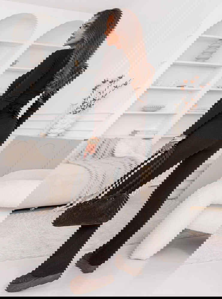 Czekoladowy prążkowany komplet bluzka...