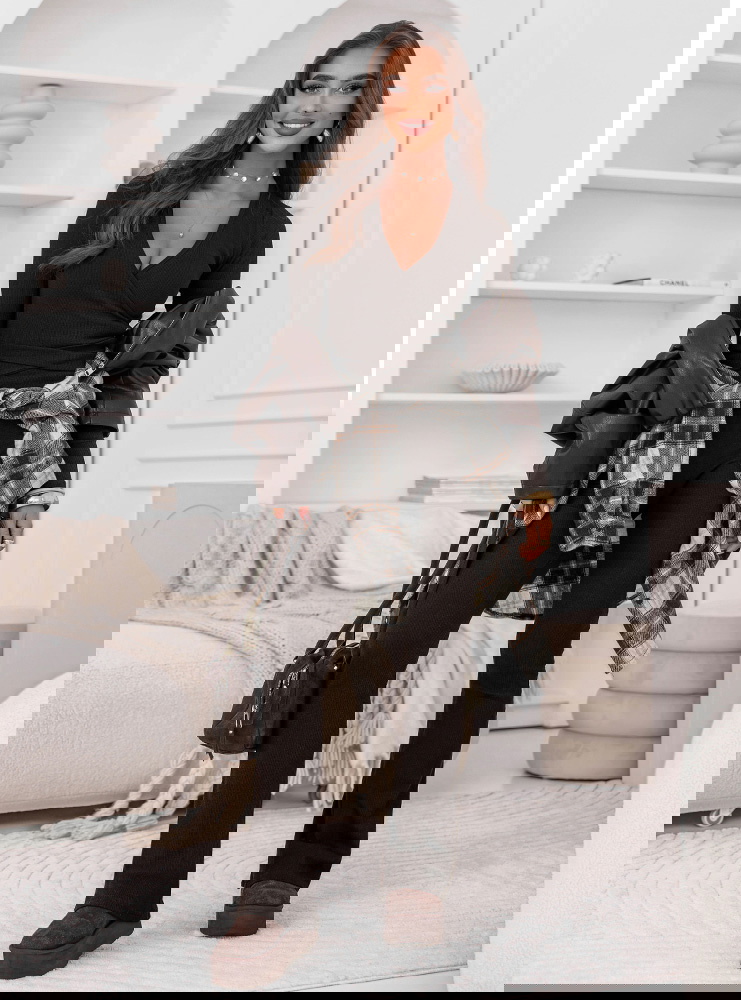 Czekoladowy prążkowany komplet bluzka...