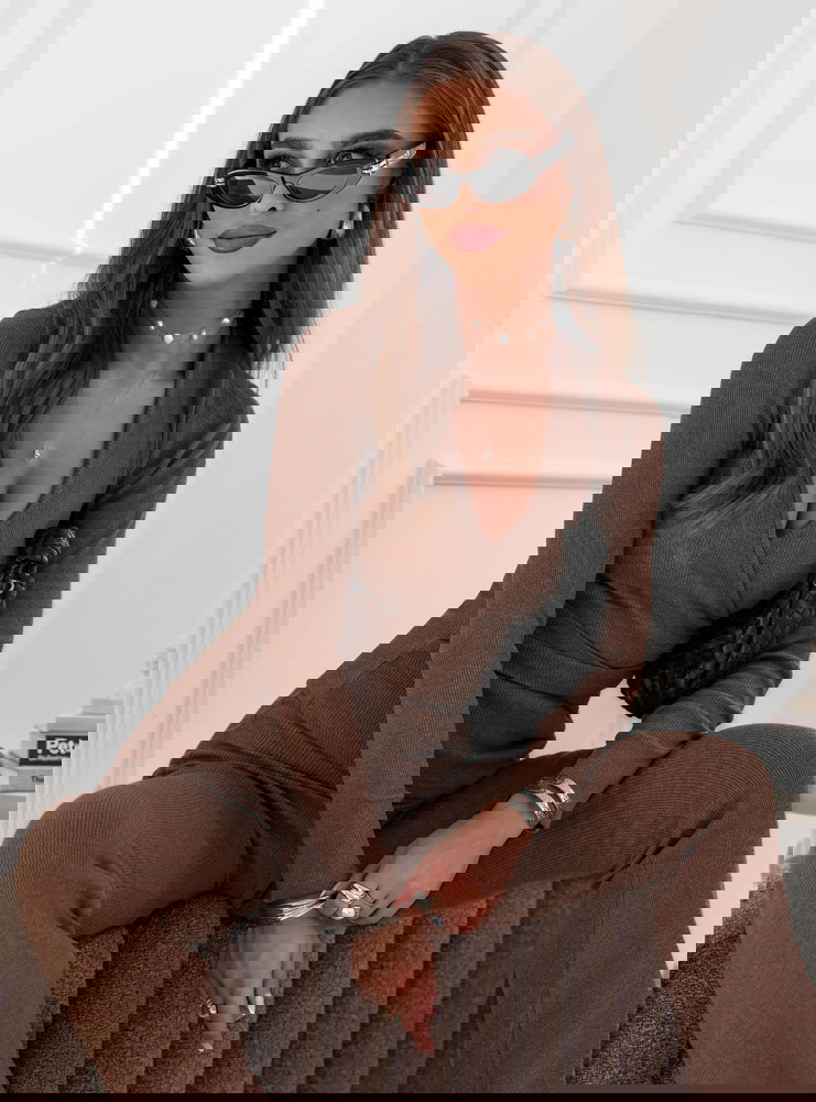 Prążkowany komplet bluzka z wiązaniem...