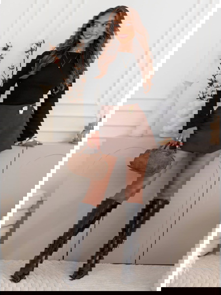 Czarna bluzka w prążek z...