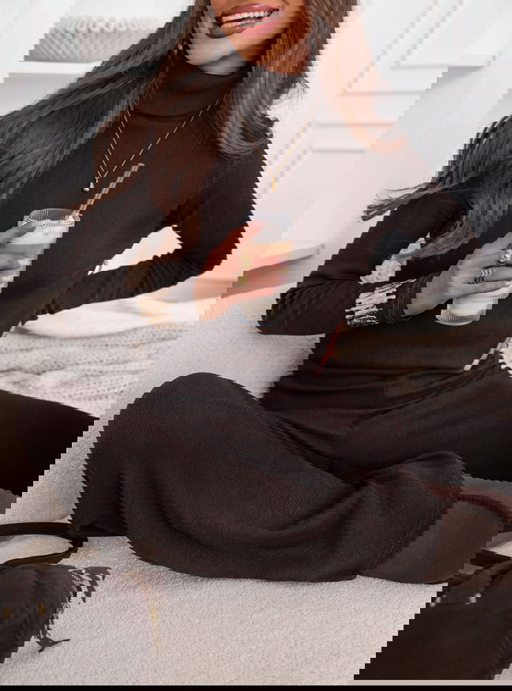 Czekoladowy komplet bluzka z golfem i...