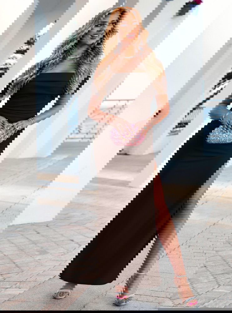 Czekoladowa dopasowana sukienka z...