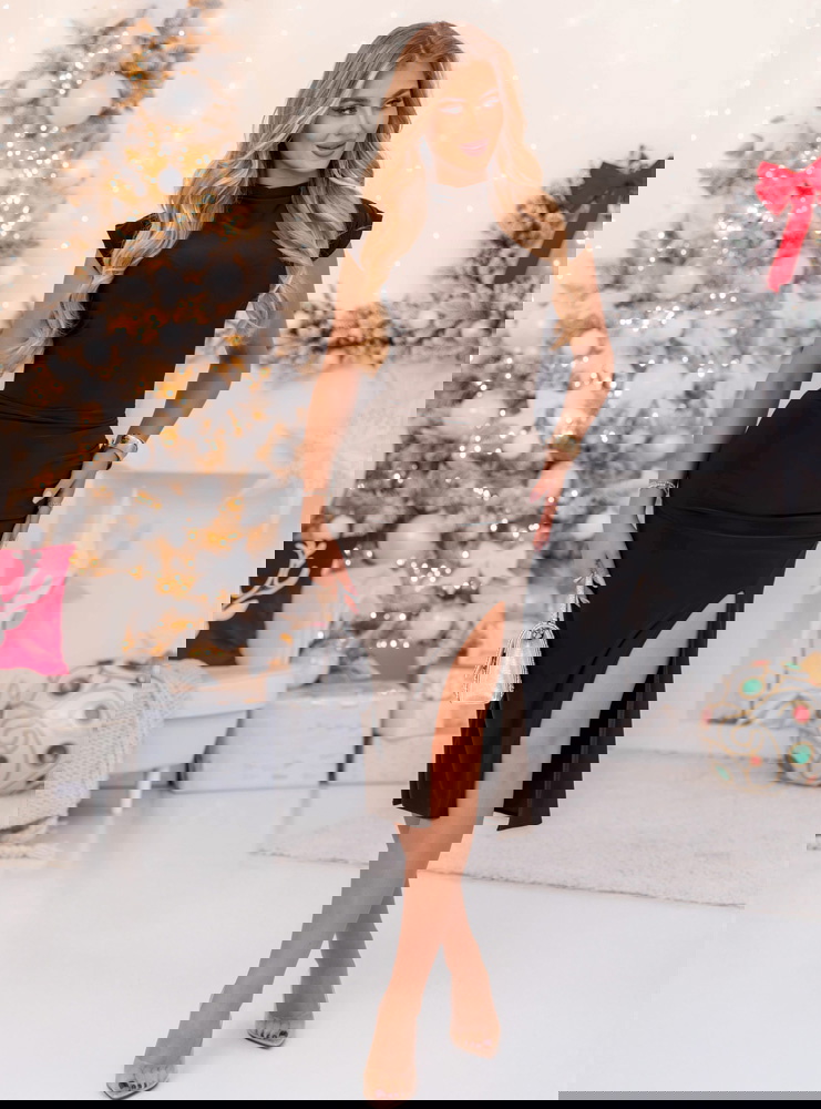 Czekoladowa dopasowana sukienka z...