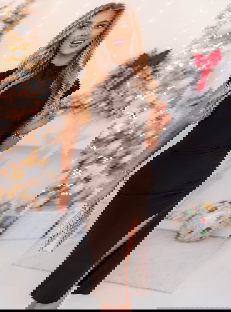 Czekoladowa dopasowana sukienka z...