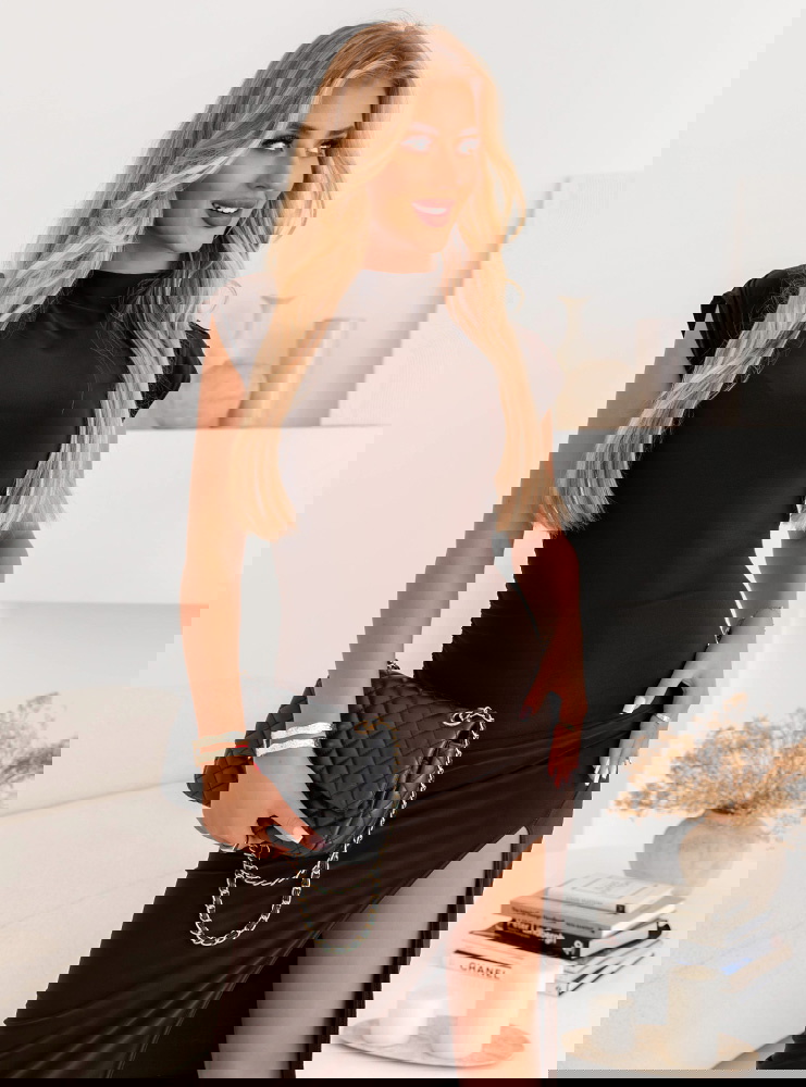 Czekoladowa dopasowana sukienka z...