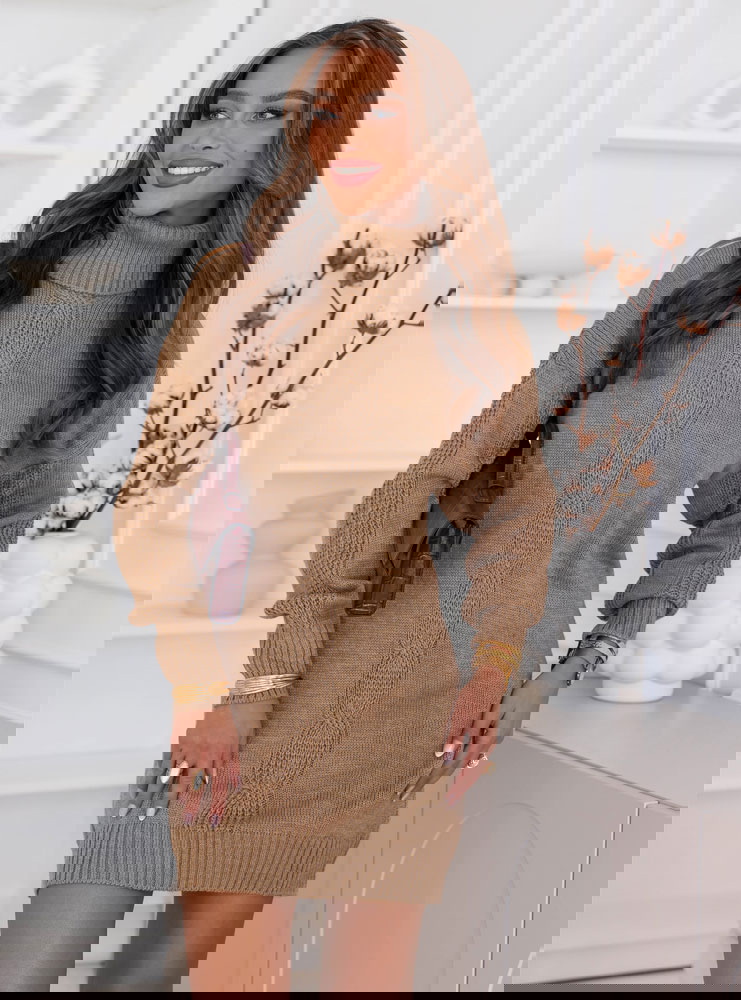 Sweterkowa sukienka z golfem Eadmund...