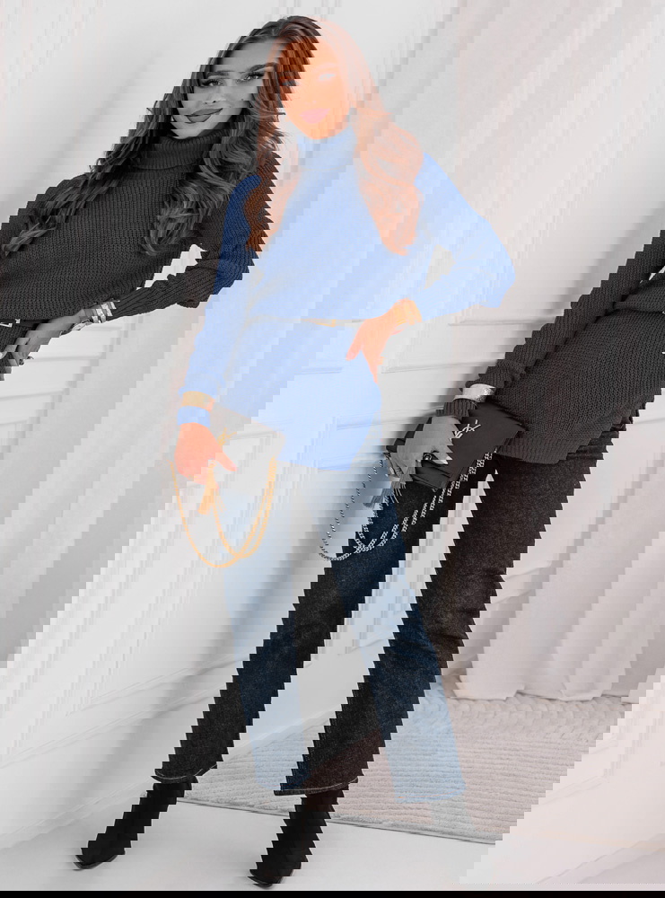 Granatowy sweter z golfem Ethylinna