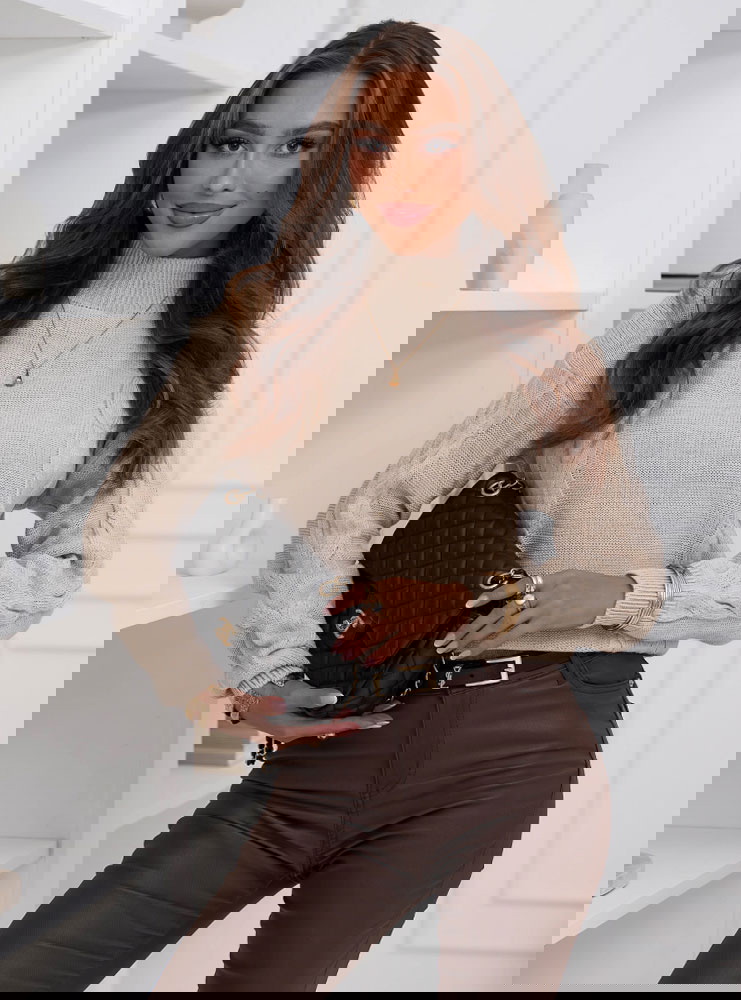 Beżowy sweter z półgolfem Chirine