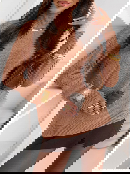 Sweter z półgolfem Chirine...