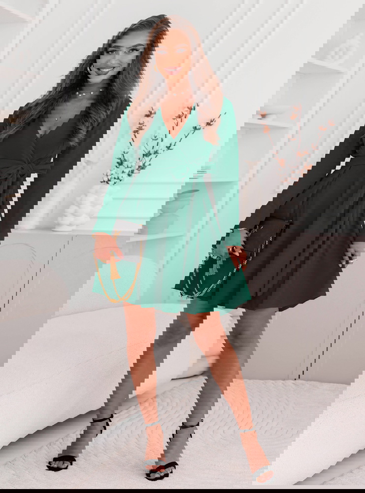 Sukienka z przekładanym dekoltem z...