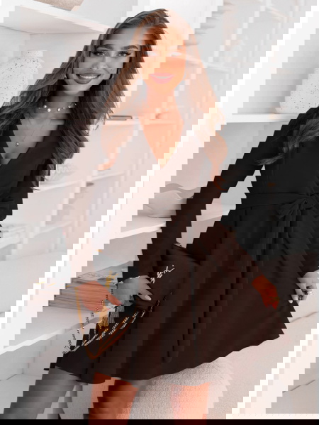 Czekoladowa sukienka z...