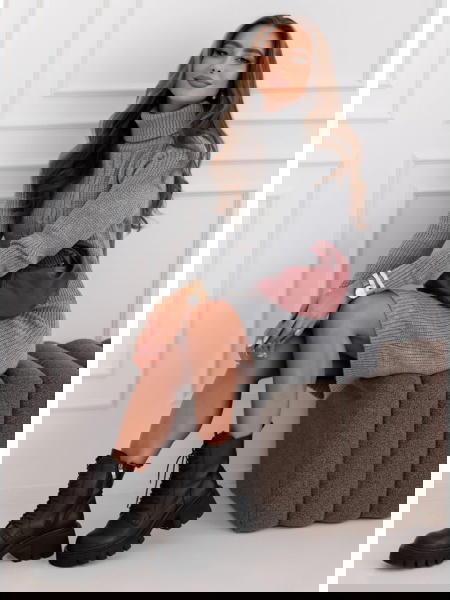 Szara sweterkowa sukienka z...