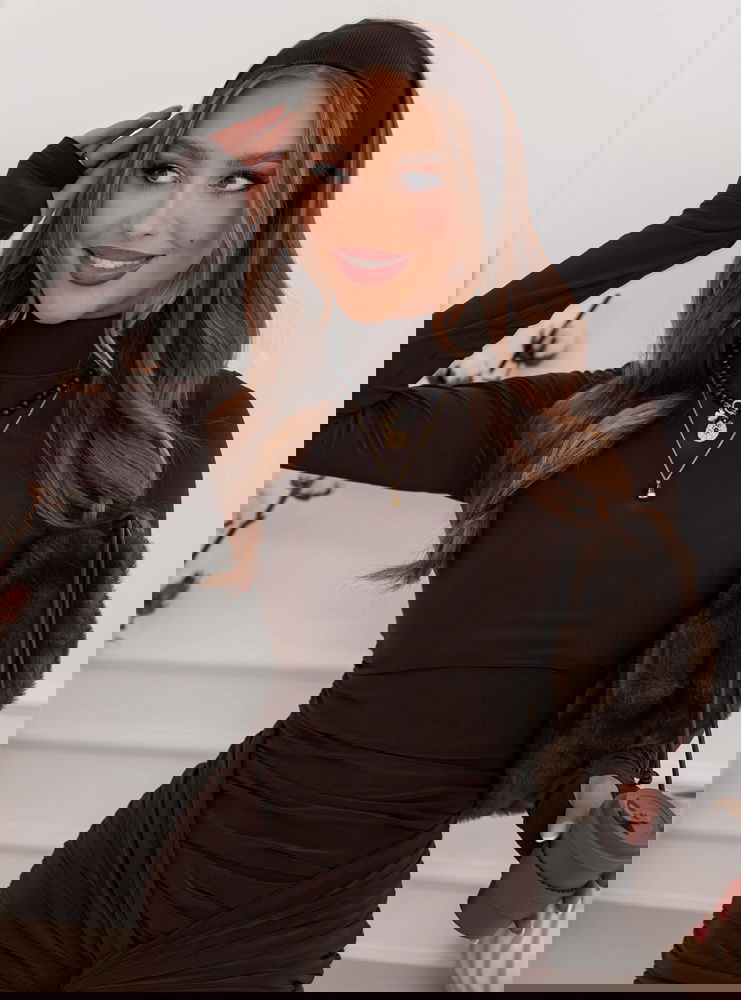 Czekoladowa prążkowana opaska Laurainee