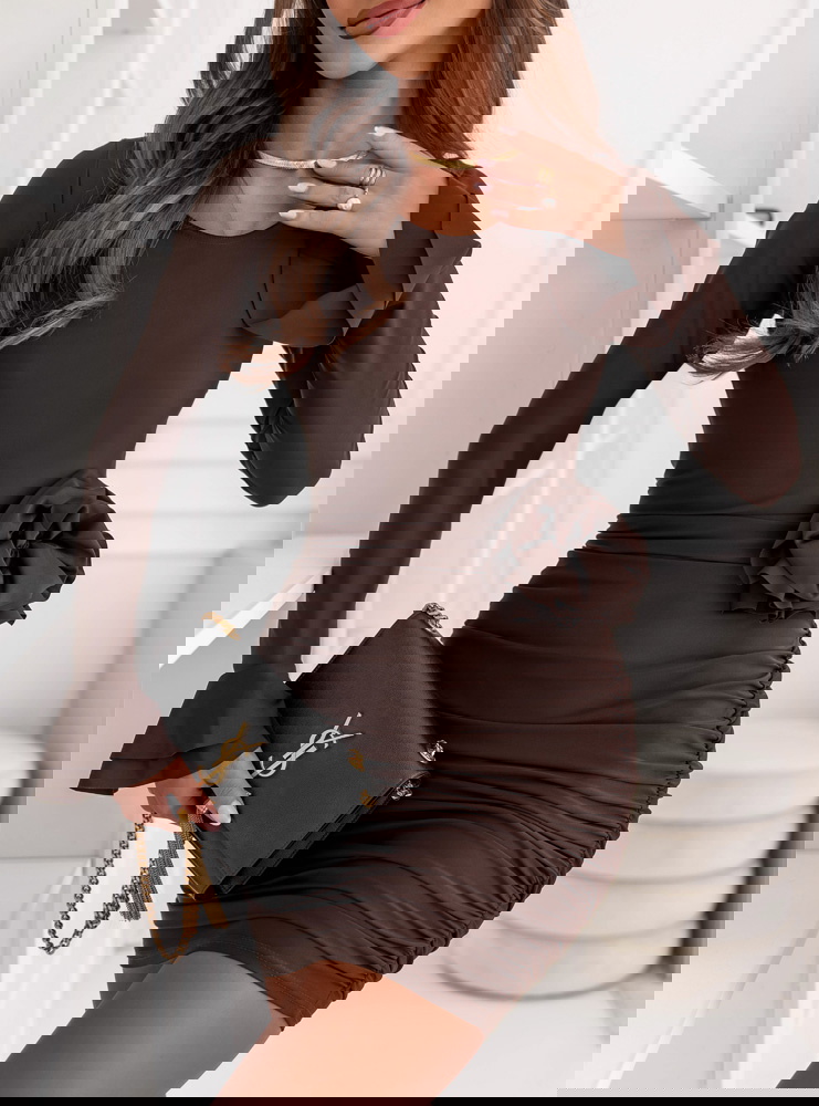 Czekoladowa dopasowana sukienka z...