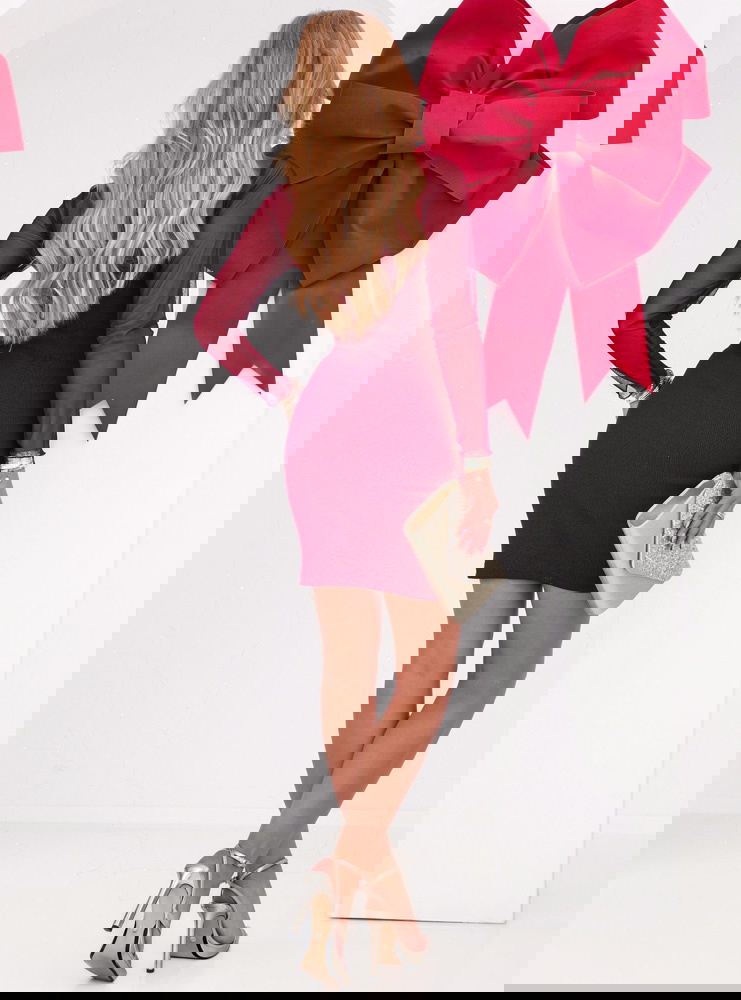 Bordowa prążkowana sukienka z...