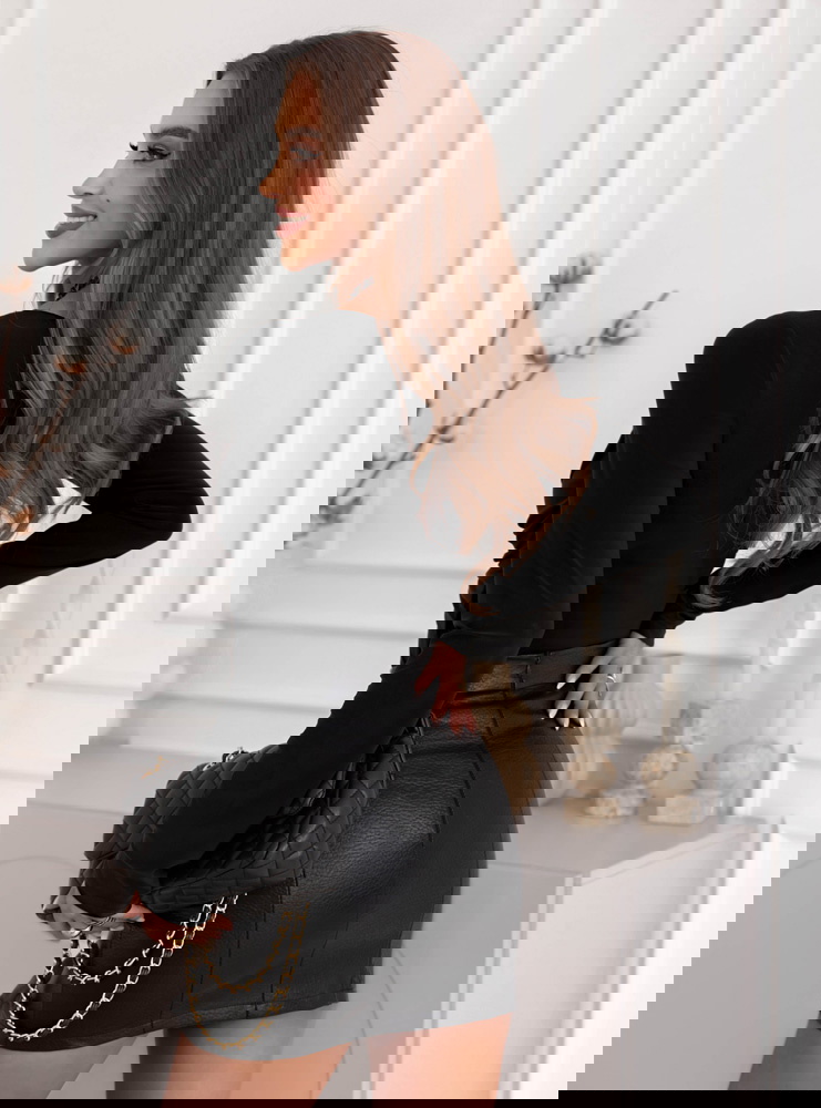 Czarna dopasowana bluzka Barretta