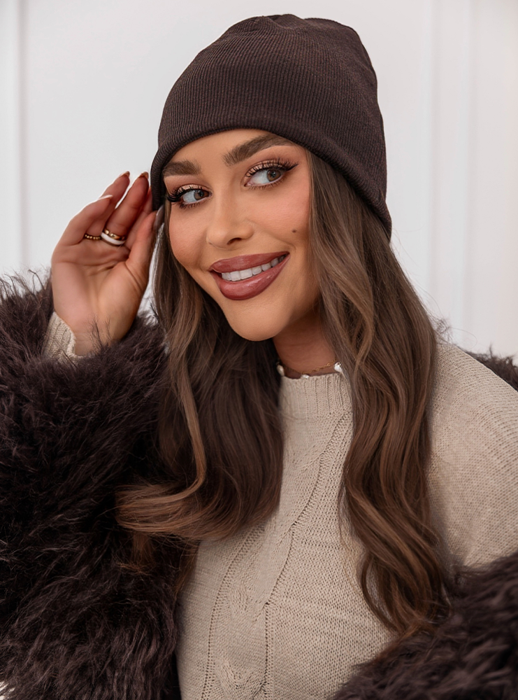 Czekoladowa prążkowana czapka Robiin