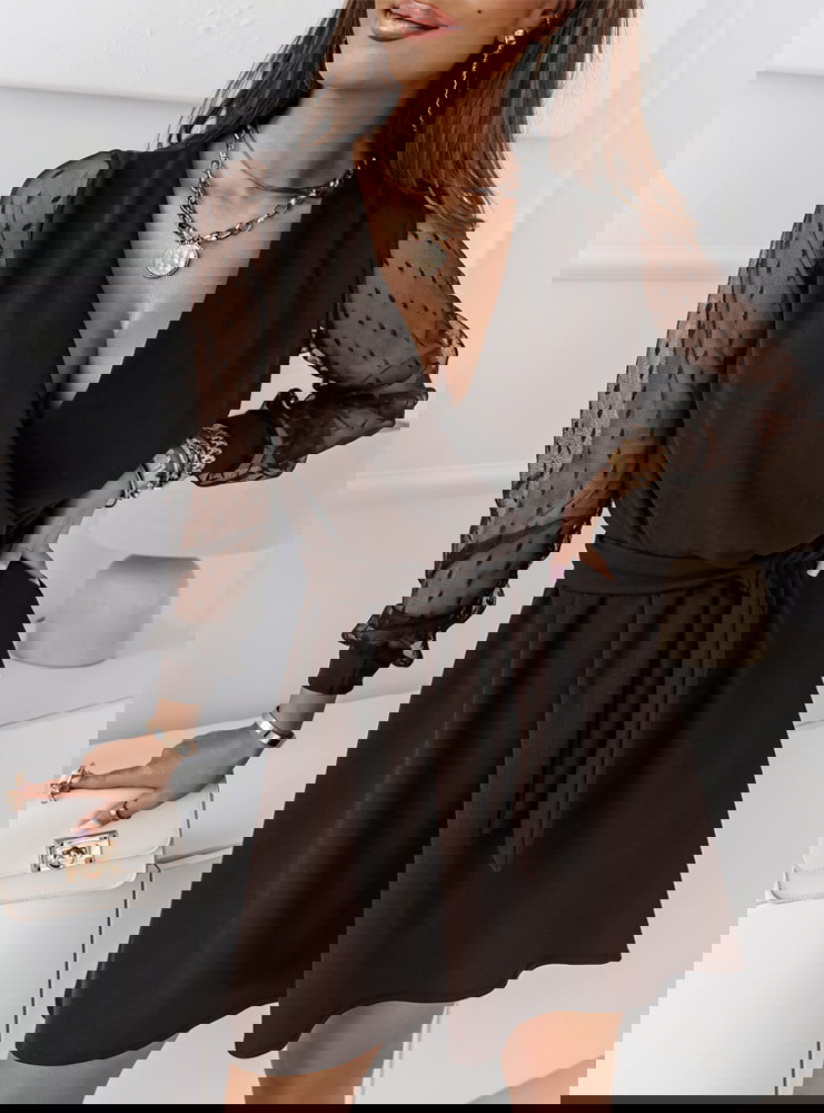 Czekoladowa sukienka z przekładanym...