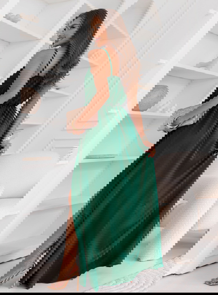 Sukienka satynowa maxi na ramiączkach...