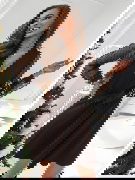 Czekoladowa sukienka z...