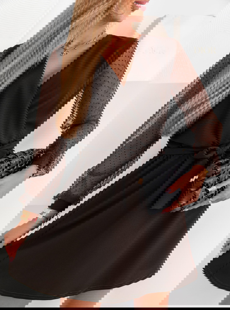 Czekoladowa sukienka z przekładanym...