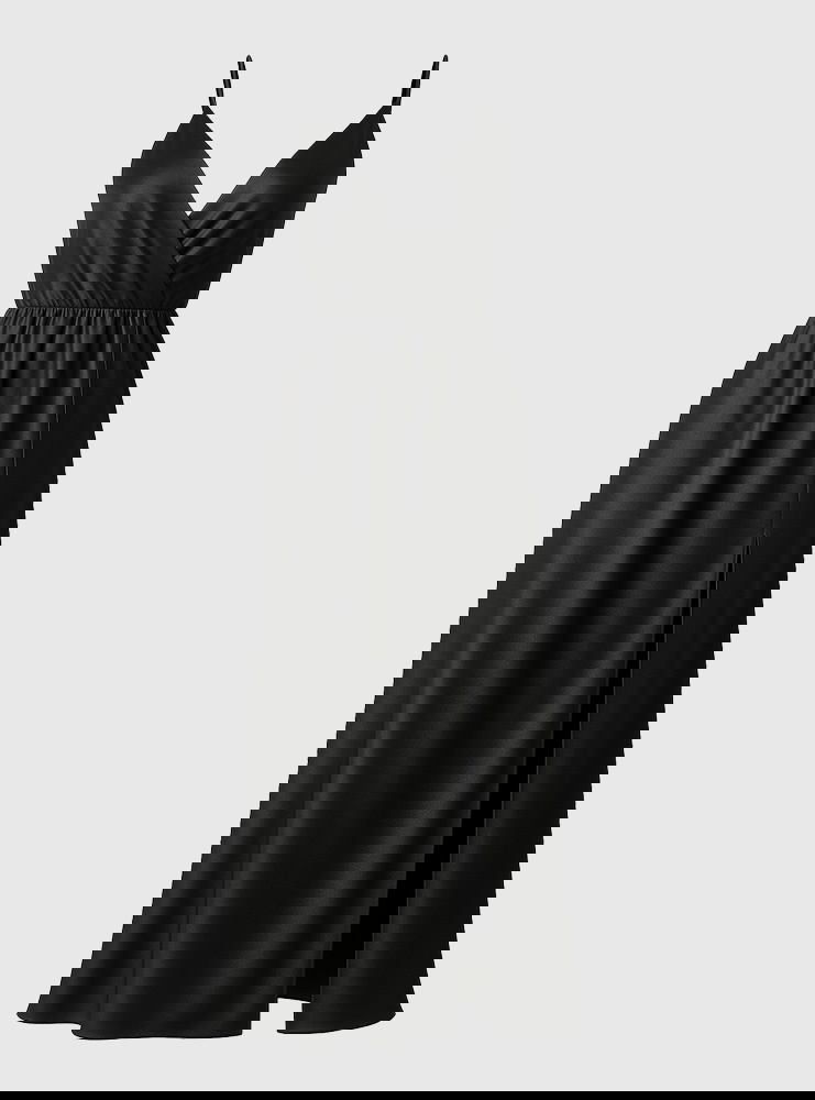 Czarna sukienka satynowa maxi na...