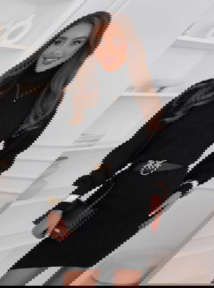 Czarna swetrowa sukienka z golfem Evilia